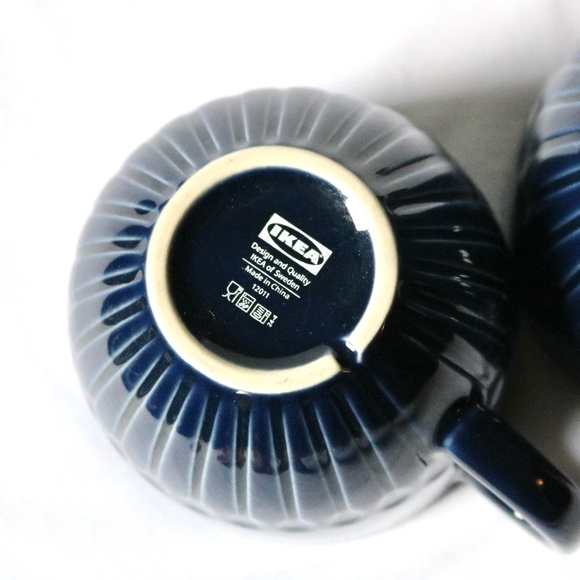 Set of 2 IKEA Blue Coffee Tea Mugs Strimmig 12oz Stoneware Collectible Fall - Picture 5 of 7